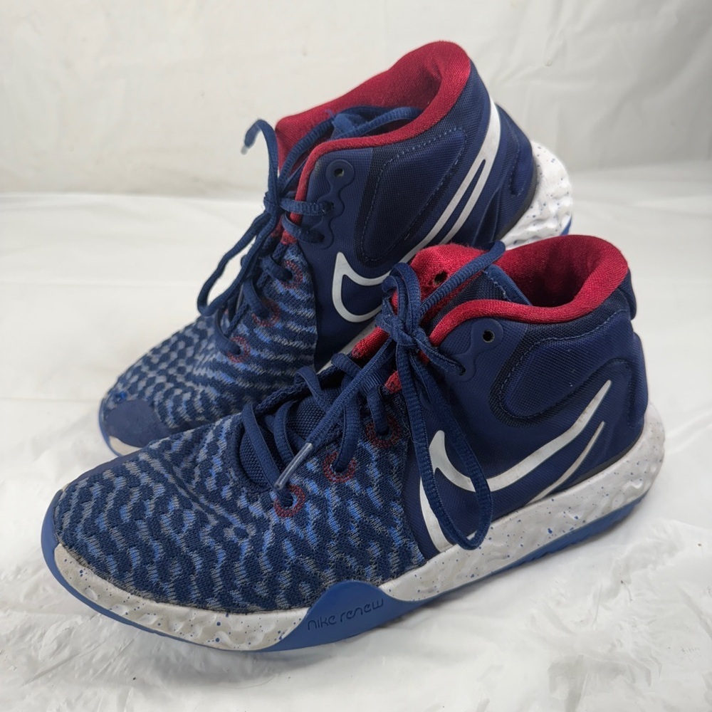 Nike Basketball Sneakers, size 6.5Y, KD Trey